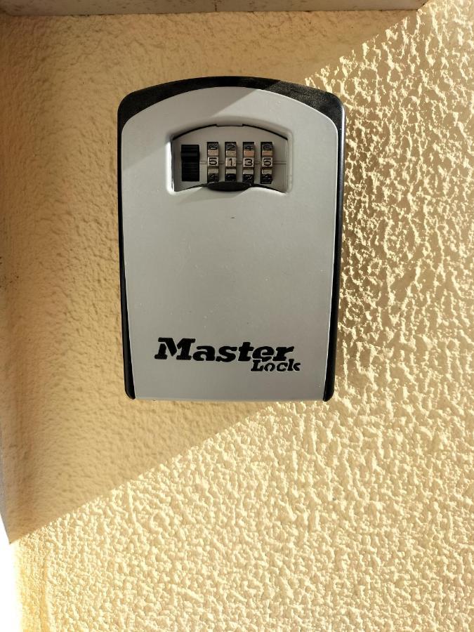 Bem Me Quer 1 Apartment Алмада Екстериор снимка