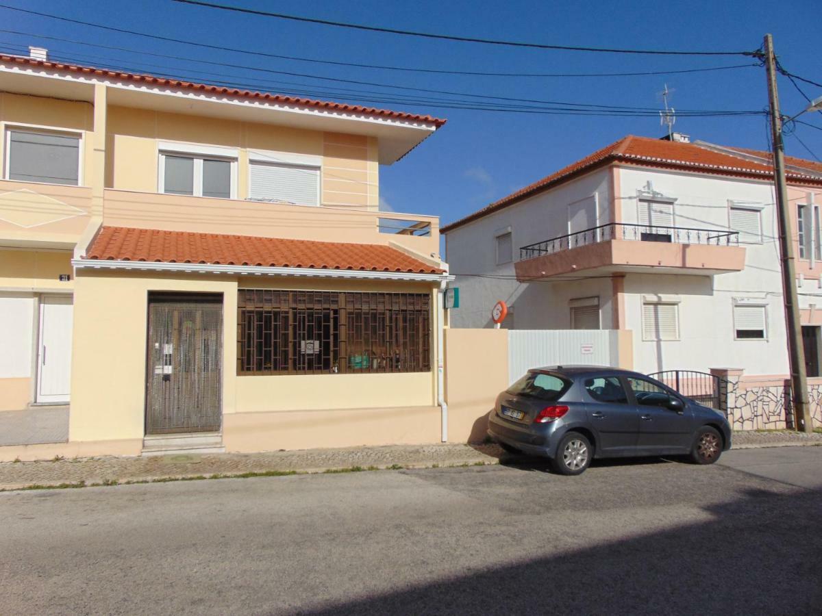 Bem Me Quer 1 Apartment Алмада Екстериор снимка