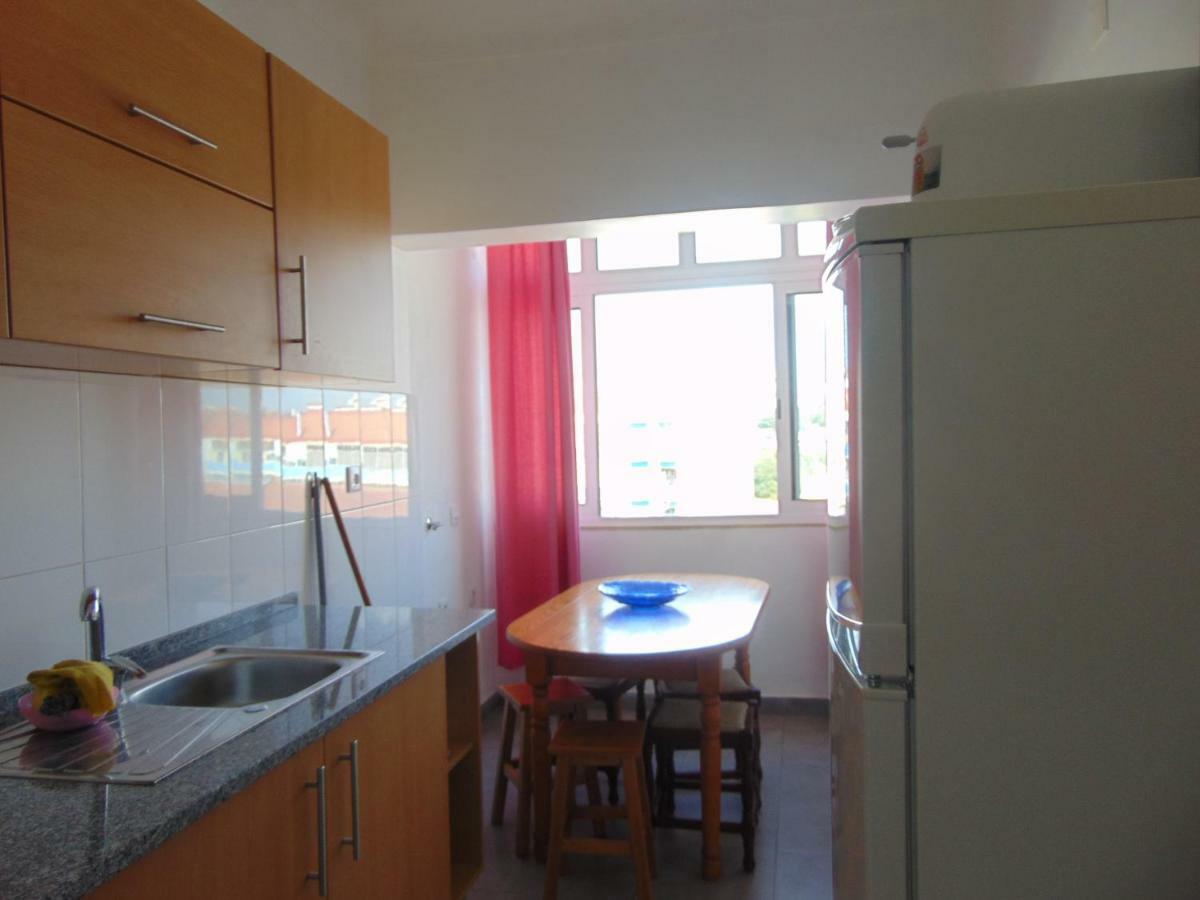 Bem Me Quer 1 Apartment Алмада Екстериор снимка