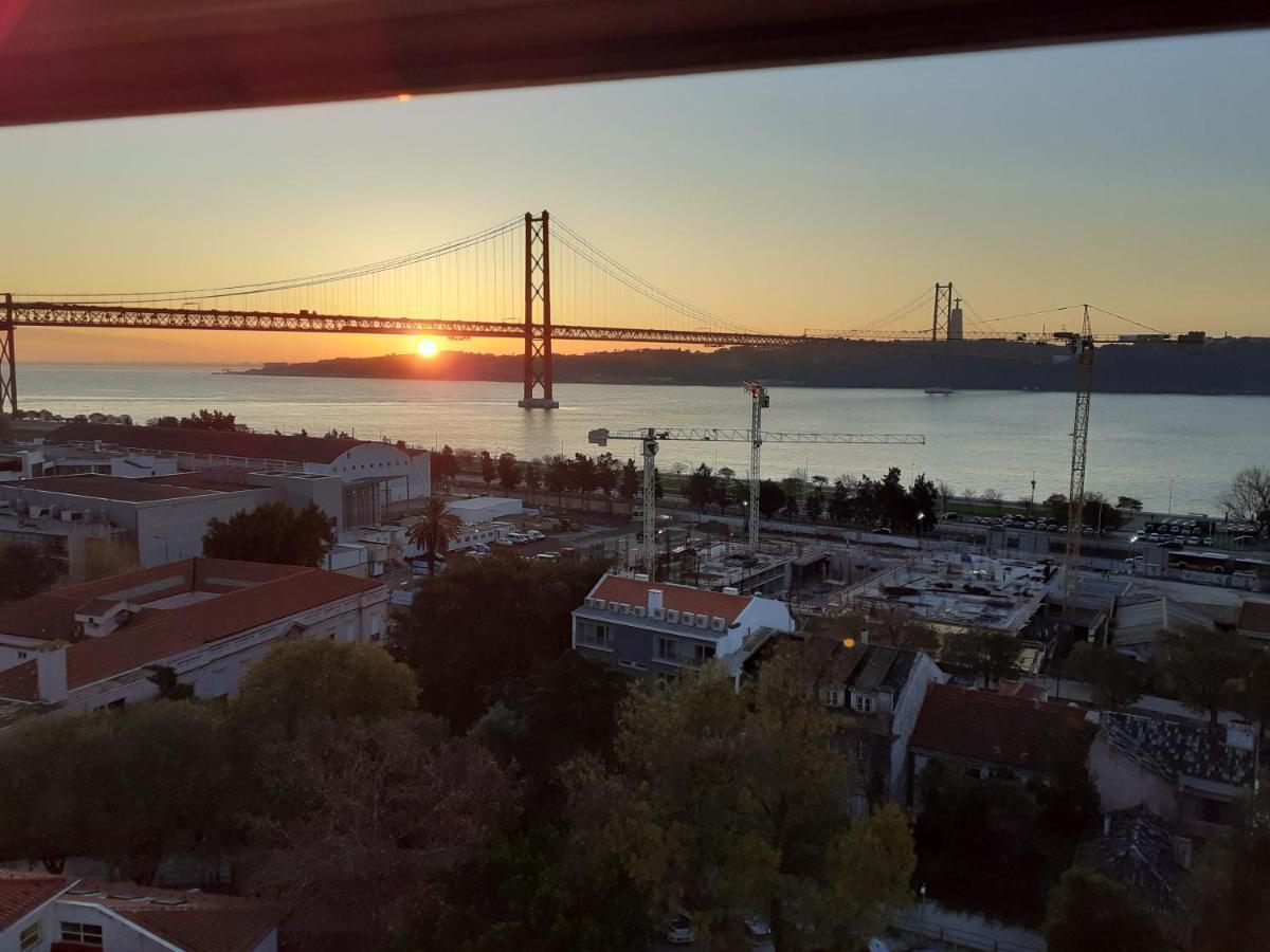 Bem Me Quer 1 Apartment Алмада Екстериор снимка